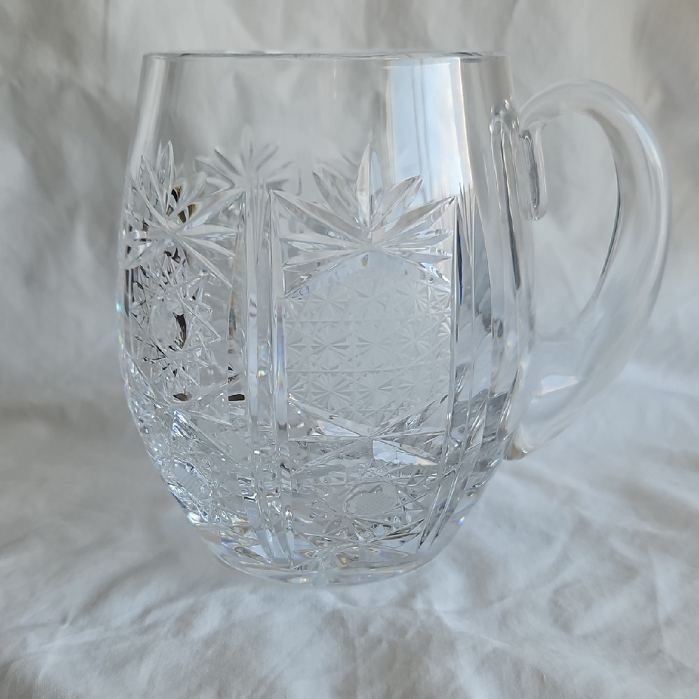 Elegant Crystal Mug with Intricate Design